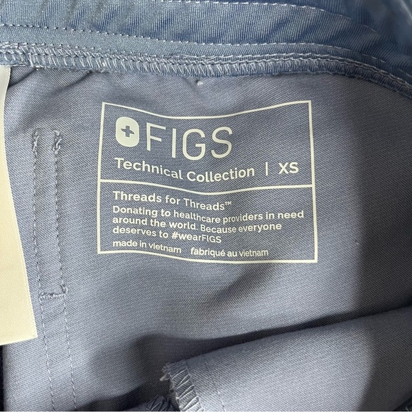 Figs Women's Jogger Pants in Light Blue - Picture 2 of 10